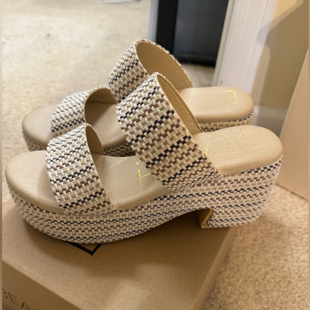 Espadrille platform slide size 6